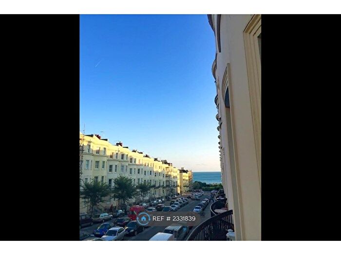 2 Bedroom Flat To Rent In Brunswick Place, Hove, BN3