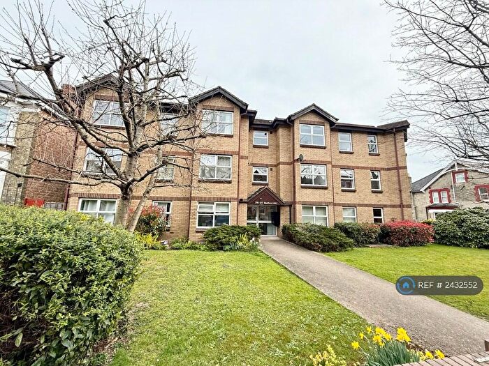 2 Bedroom Flat To Rent In Bedford Hill, London, SW12