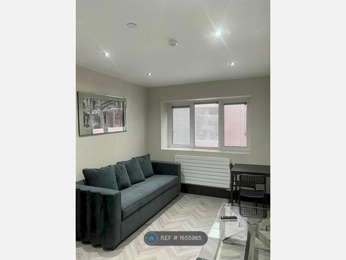 Studio To Rent In Stanley Street, Southport, PR9