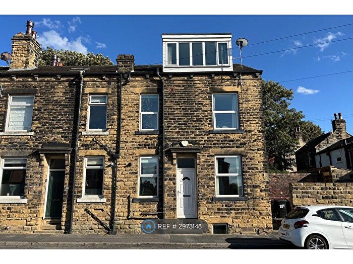 2 Bedroom Terraced House To Rent In Broad Lane, Leeds, LS13