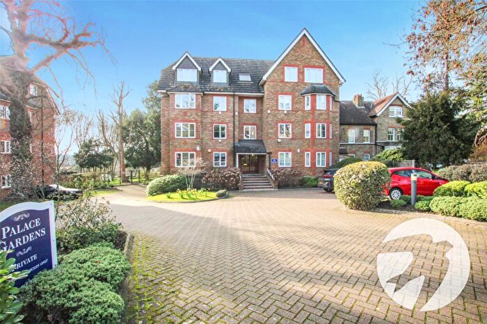 2 Bedroom Flat For Sale In Court Road, London, SE9
