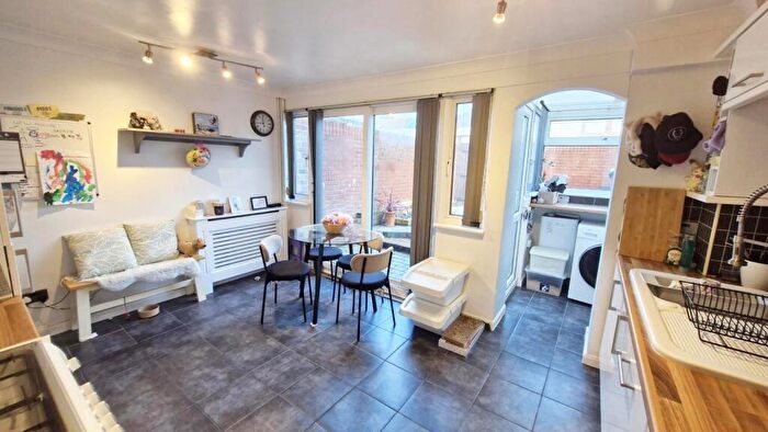 2 Bedroom Terraced House For Sale In Southampton Road, Portsmouth, PO6