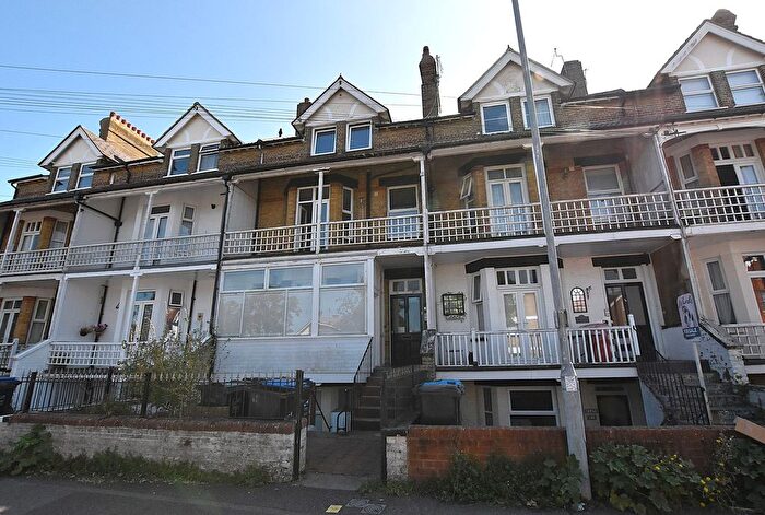 1 Bedroom Flat For Sale In Cuthbert Road, Westgate-On-Sea, CT8