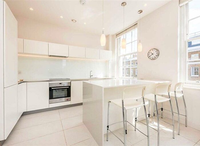 2 Bedroom Terraced House To Rent In York Street, Marylebone, W1U