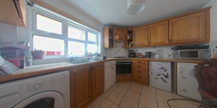 1 Bedroom Maisonette To Rent In Burnaby Street, London, SW10