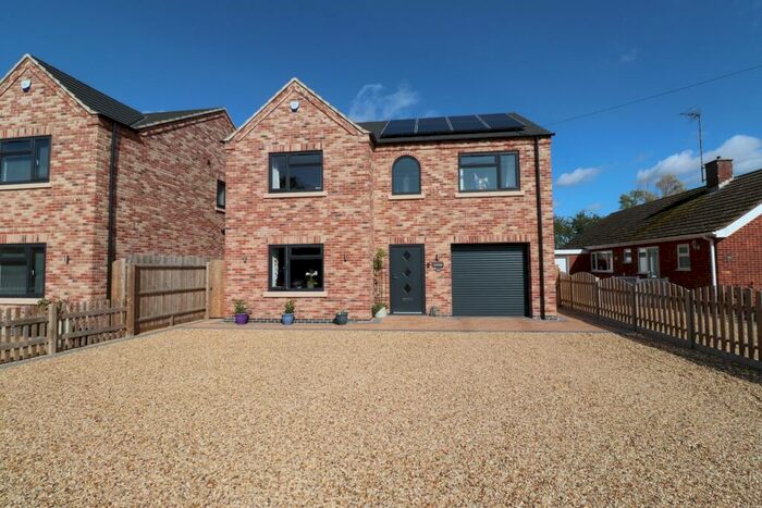 4 Bedroom Detached House For Sale In Broadgate, Weston Hills, PE12