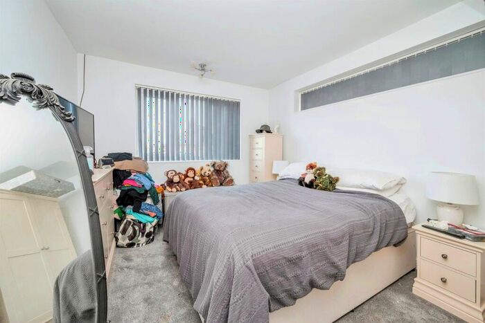 2 Bedroom Detached Bungalow For Sale In Second Avenue, Caister-On-Sea, Great Yarmouth, NR30