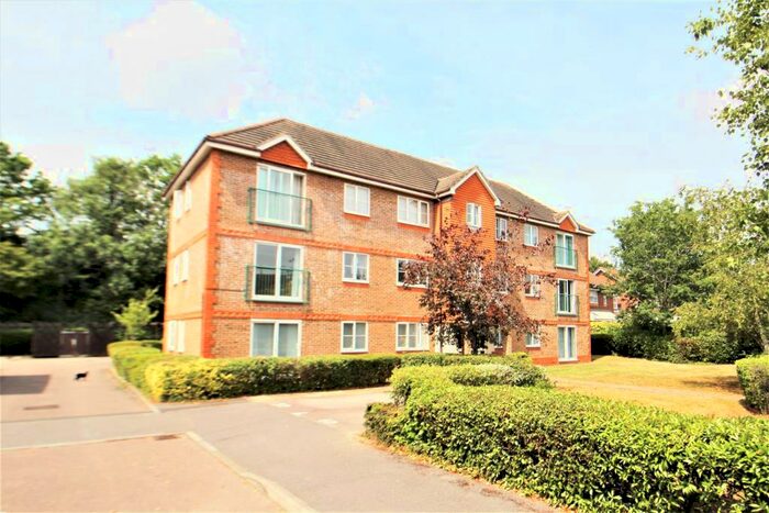 1 Bedroom Flat To Rent In Maidenbower, RH10