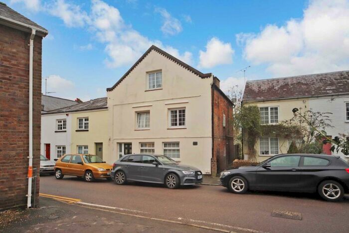 2 Bedroom Apartment To Rent In King Street, Tring, HP23