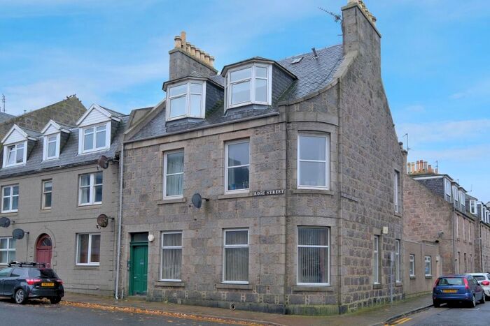 3 Bedroom Flat To Rent In Rose Street, City Centre, Aberdeen, AB10