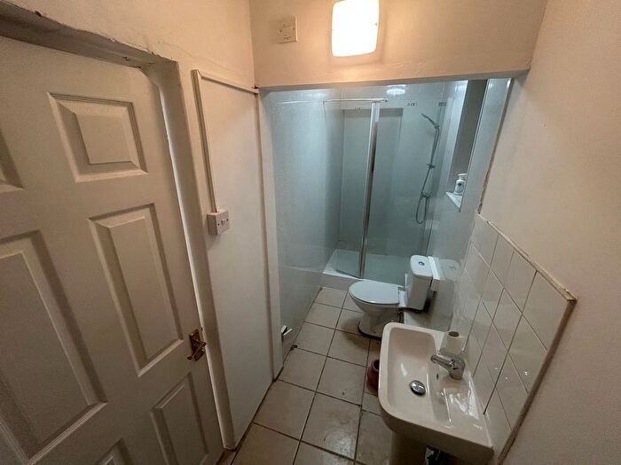 1 Bedroom Flat To Rent In Raven Row, London, E1