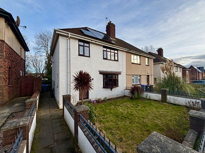 3 Bedroom Semi Detached House For Sale In Chepstow Road, Blackpool, FY3