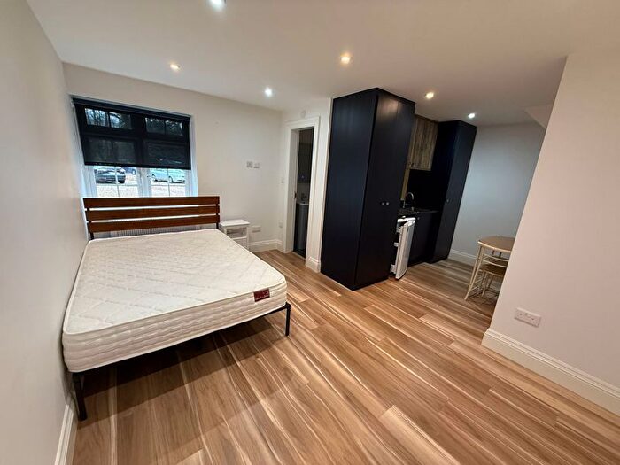 Studio To Rent In Hanmer Road, Next To St Thomas Church, Milton Keynes, MK6