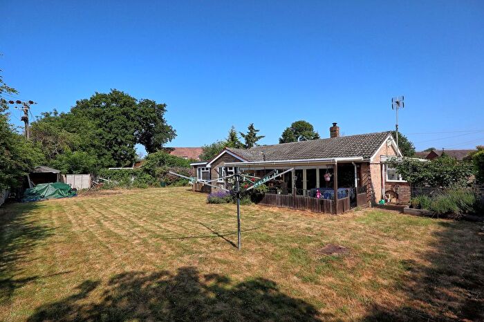 4 Bedroom Bungalow For Sale In Mayland Green, Mayland, Chelmsford, CM3
