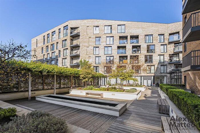 3 Bedroom Flat For Sale In Marine Wharf, Canada Water, SE16