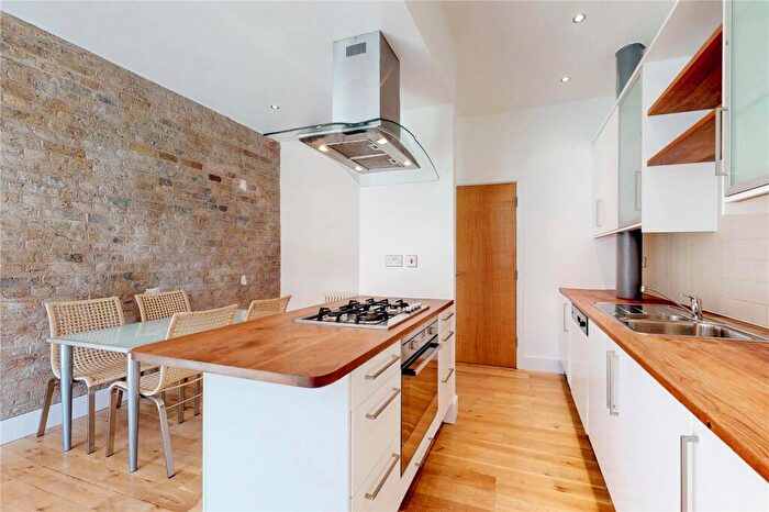 2 Bedroom Apartment To Rent In Thrawl Street, Spitalfields, London, E1