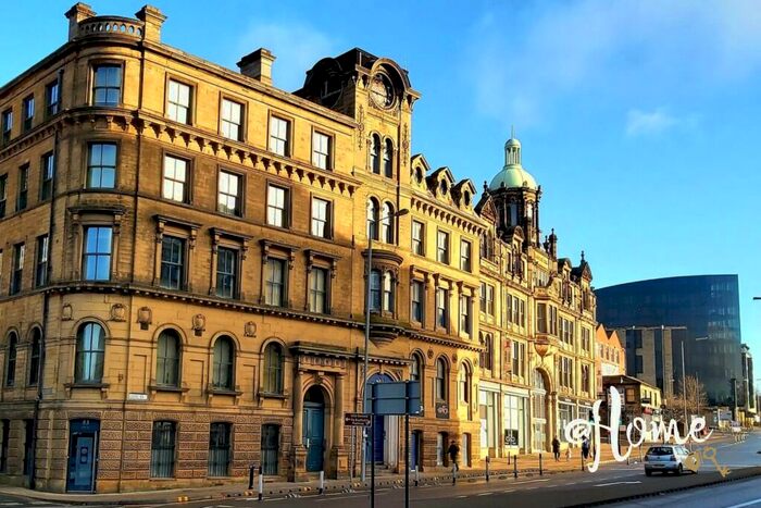 Apartment To Rent In Apartment, Leeds Road, Bradford, BD1