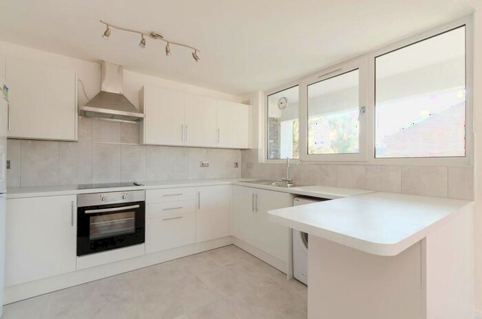 2 Bedroom Flat To Rent In Stembridge Road, Anerley, London, SE20