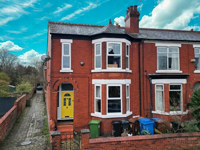 4 Bedroom Terraced House For Sale In Winifred Road, Stockport, Cheshire, SK2