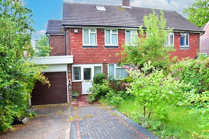 5 Bedroom Semi-detached House For Sale In Deeds Grove, High Wycombe, HP12