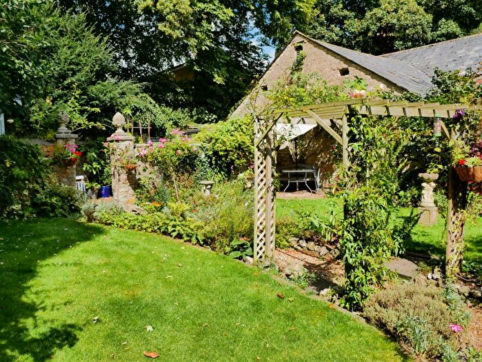 3 Bedroom Detached House For Sale In Castle Street, Calne, SN11