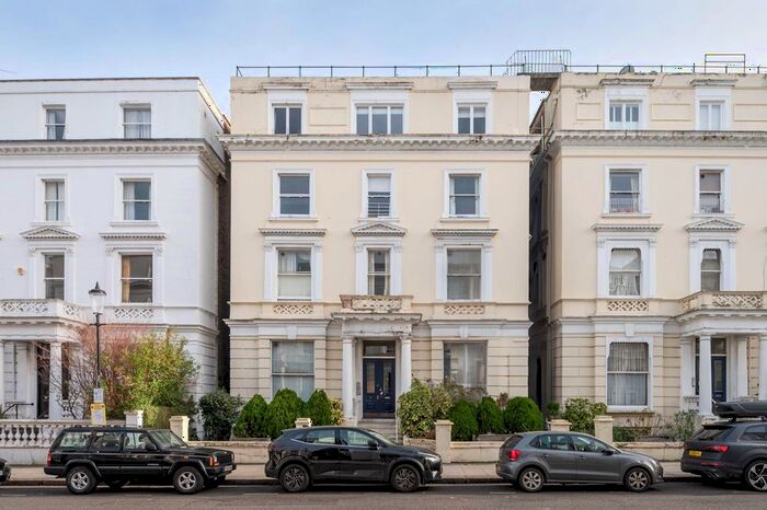 1 Bedroom Flat To Rent In Pembridge Gardens, Notting Hill Gate, London, W2