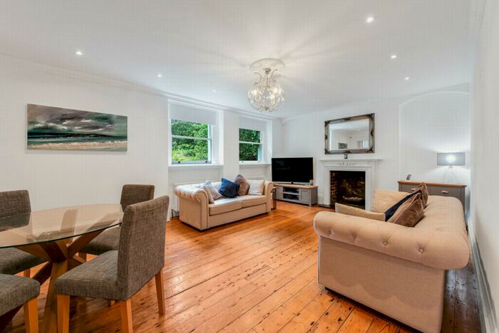 3 Bedroom Flat To Rent In Kidbrooke Grove, Blackheath, SE3