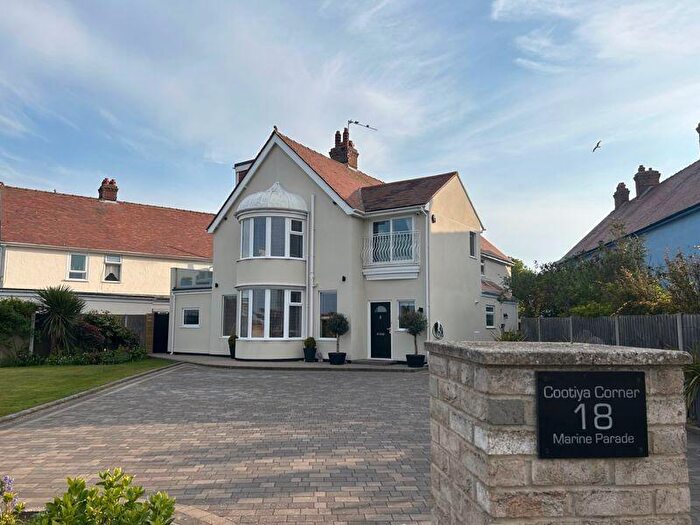 6 Bedroom Detached House For Sale In Marine Parade, Gorleston, NR31