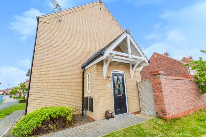 1 Bedroom Flat To Rent In Hamlet Drive, Kingswood, Hull, Yorkshire, HU7