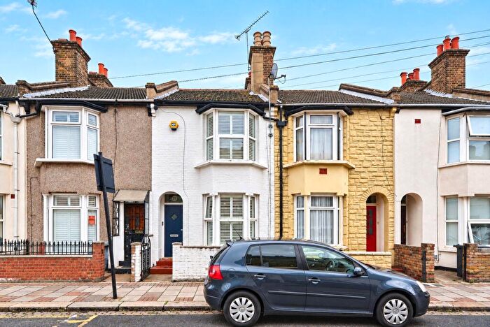 2 Bedroom Terraced House For Sale In Swete Street, London, E13