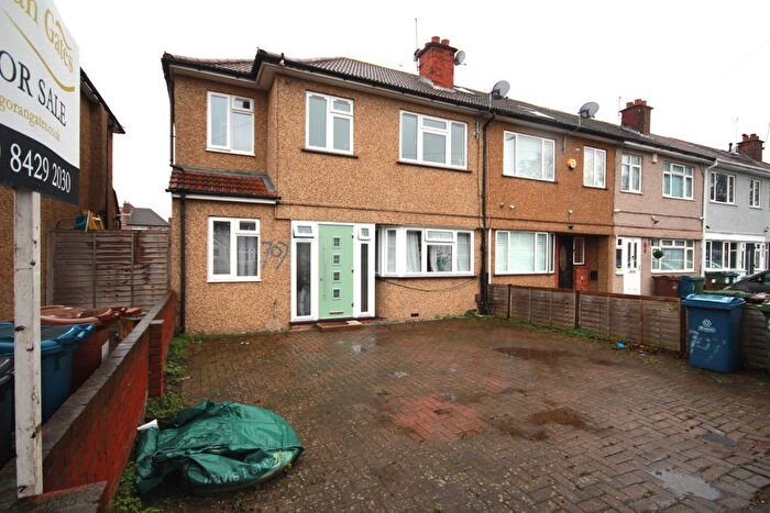 5 Bedroom End Terrace House For Sale In Field End Road, Ruislip, HA4