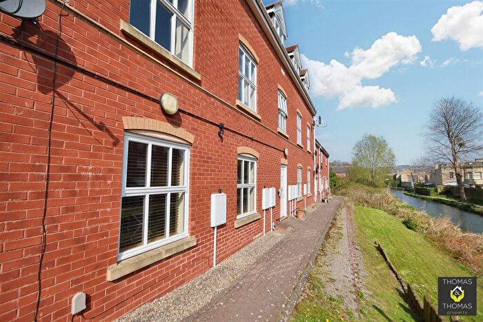 2 Bedroom Apartment To Rent In Hilly Orchard, Stroud, GL5