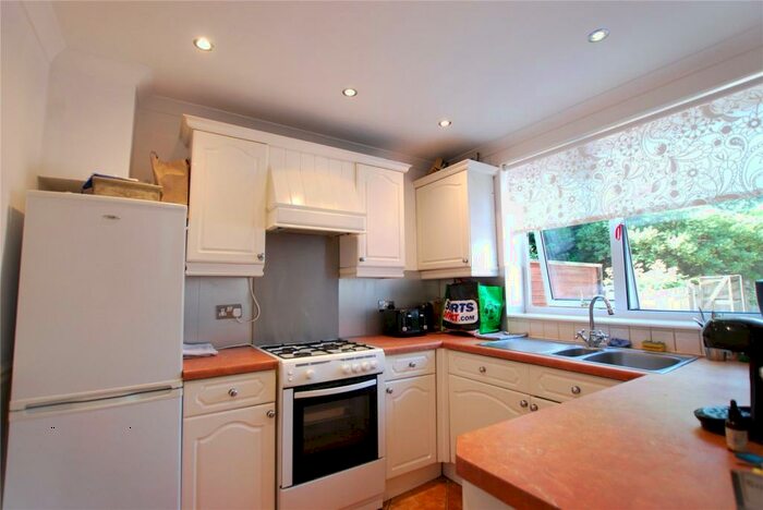 2 Bedroom End Of Terrace House To Rent In Welbeck Road, Carshalton, Surrey, London, SM5
