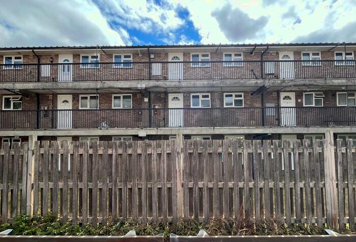 1 Bedroom Flat To Rent In Waveney, Hemel Hempstead, HP2