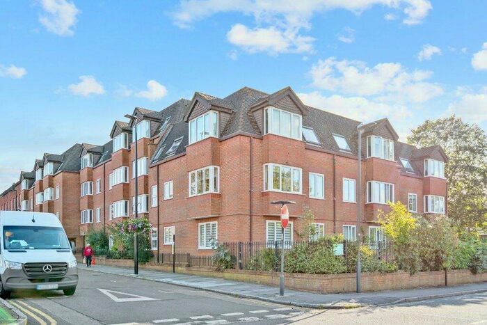 1 Bedroom Retirement Property For Sale In Uxbridge Road, Hatch End, HA5