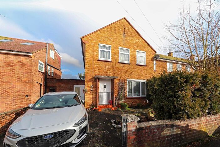 3 Bedroom End Terrace House For Sale In Hazeldene Gardens, Hillingdon, UB10