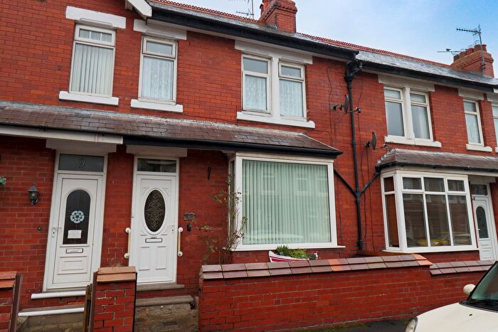 3 Bedroom End Of Terrace House For Sale In The Avenue, Filey, YO14
