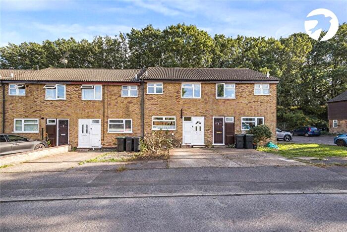 3 Bedroom Terraced House For Sale In Lullingstone Avenue, Swanley, Kent, BR8