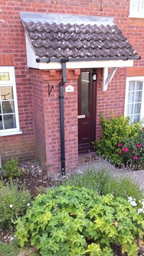 2 Bedroom Terraced House To Rent In Ormsby Close, Luton, LU1