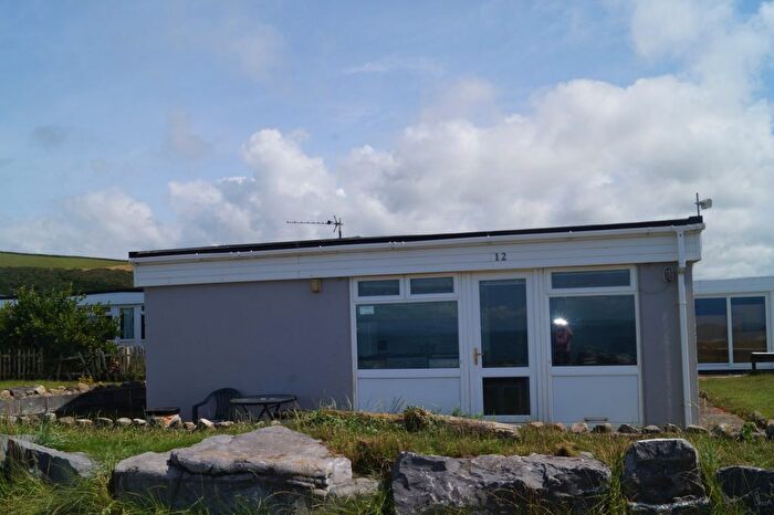 3 Bedroom Lodge For Sale In Llansaint, Llansaint, SA17