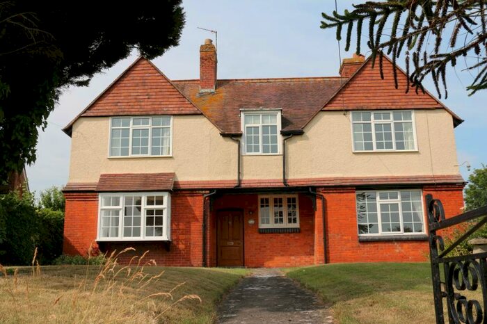 4 Bedroom Detached House To Rent In Chandlers Lane, All Cannings, Devizes, SN10