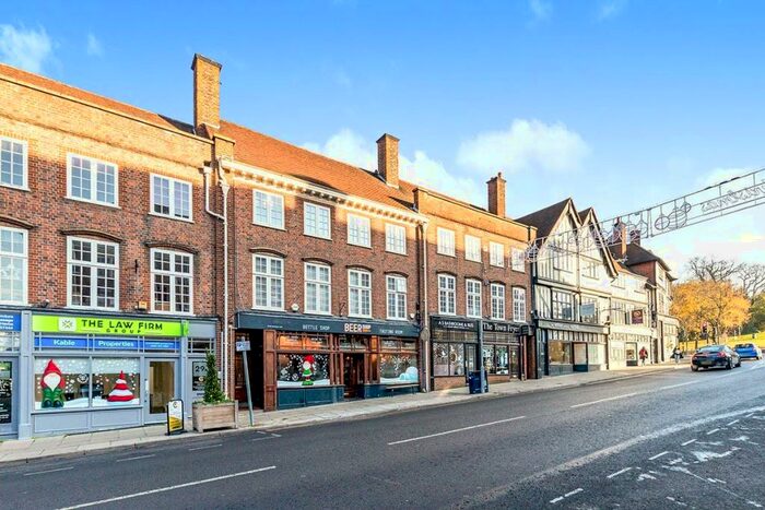 2 Bedroom Flat To Rent In Hermitage Road, Hitchin, Hertfordshire, SG5