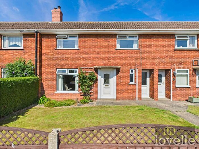 3 Bedroom Terraced House For Sale In Sutton Road, Huttoft, LN13