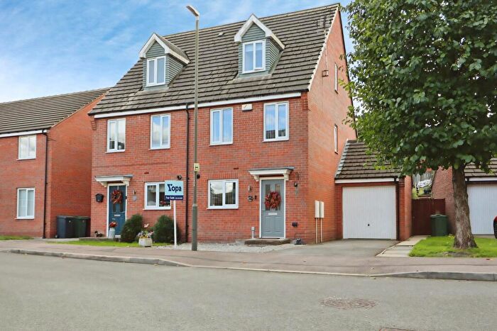 3 Bedroom Semi Detached House For Sale In Hetton Drive, Chesterfield, S45