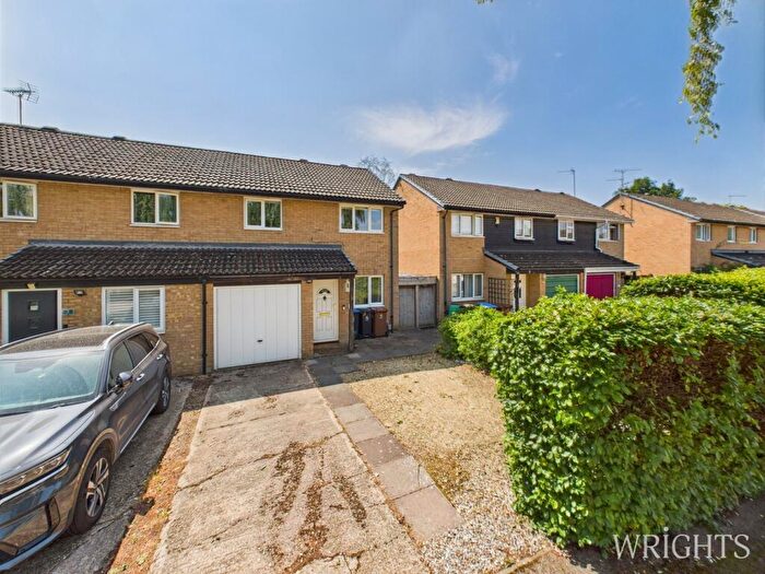 3 Bedroom Semi-Detached House For Sale In Forresters Drive, Welwyn Garden City, AL7