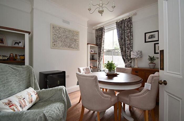 3 Bedroom End Terrace House For Sale In Edmund Road, Hastings, TN35
