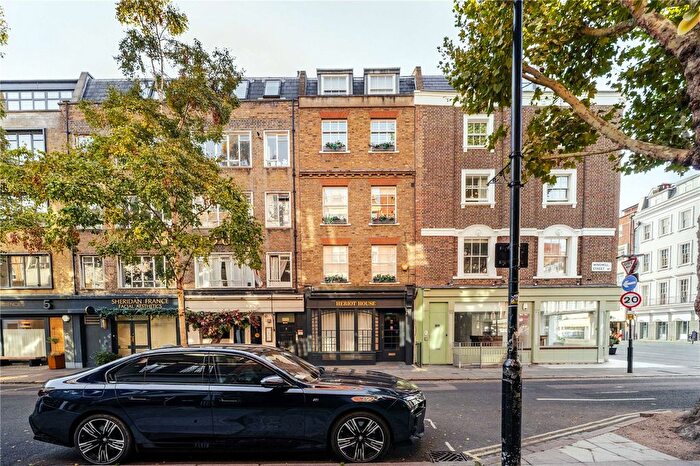 3 Bedroom Flat To Rent In Windmill Street, Fitzrovia, W1T