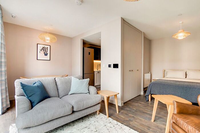 Studio To Rent In Canada Gardens, Wembley, HA9