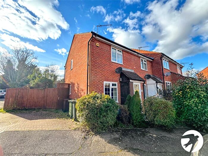 2 Bedroom End Of Terrace House For Sale In The Tail Race, Maidstone, Kent, ME15