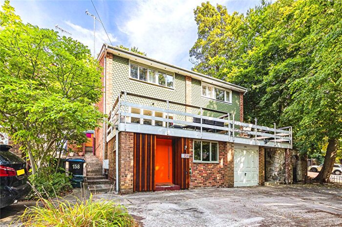 3 Bedroom Semi-Detached House For Sale In Beechfield Road, Boxmoor, Hemel Hempstead, Hertfordshire, HP1